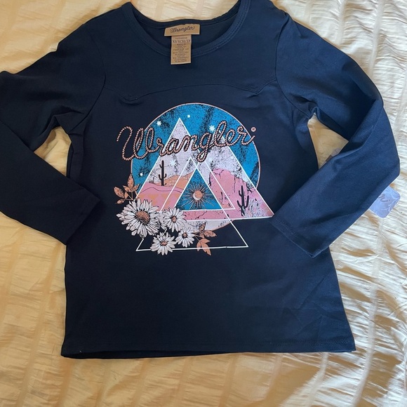 NWTS Wrangler long sleeve tee! Size XS 4! Cactus and flowers! - Picture 1 of 4